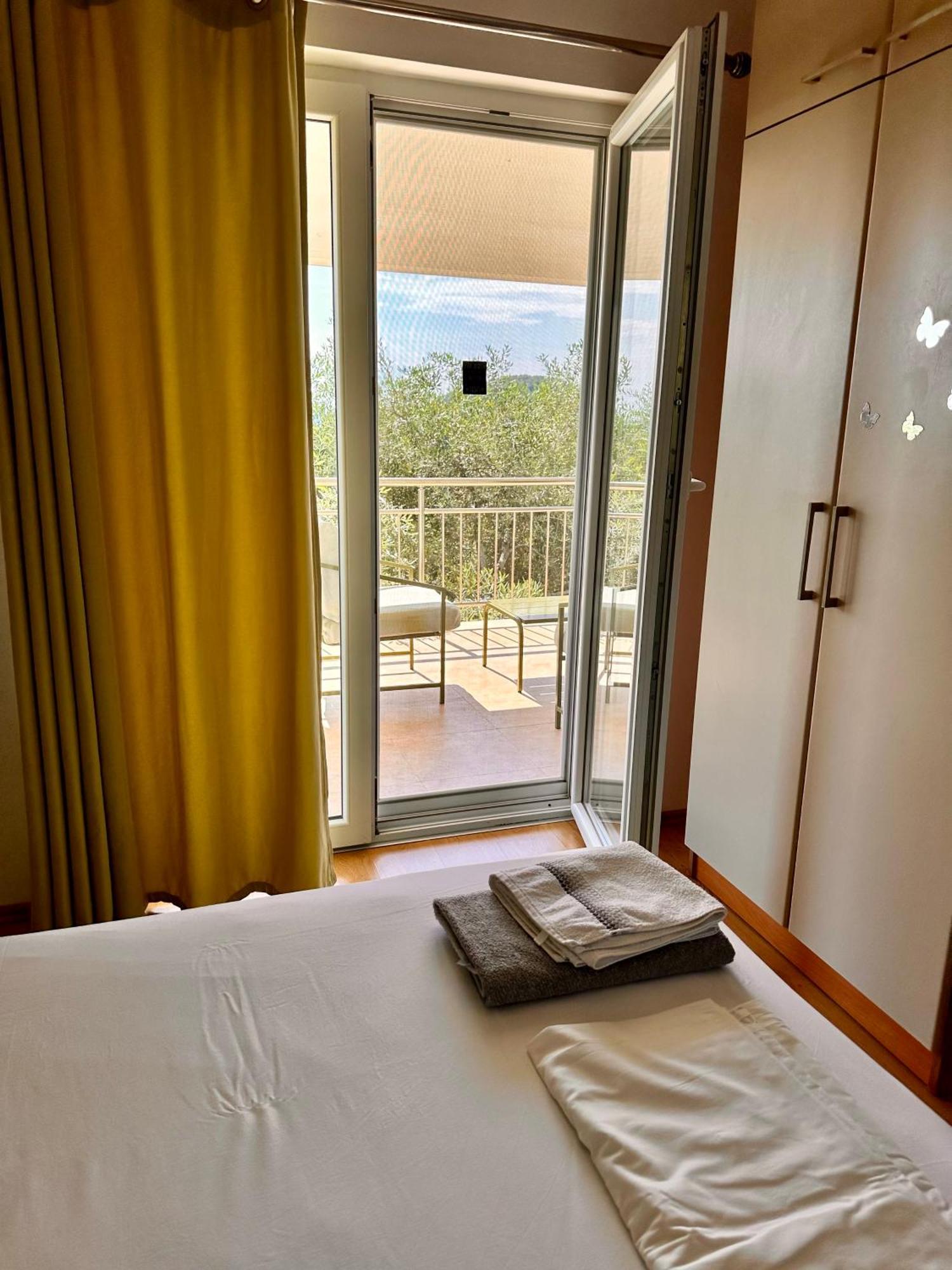Aria Prive Villa Himare Buitenkant foto